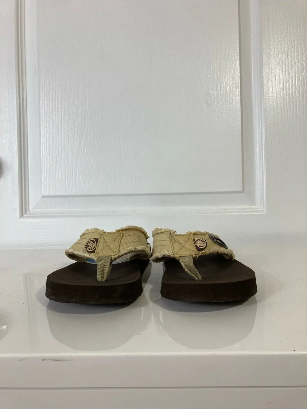 MILLER LITE Sandals Men 8 Brown Canavas Thong Beige Logo Graphic